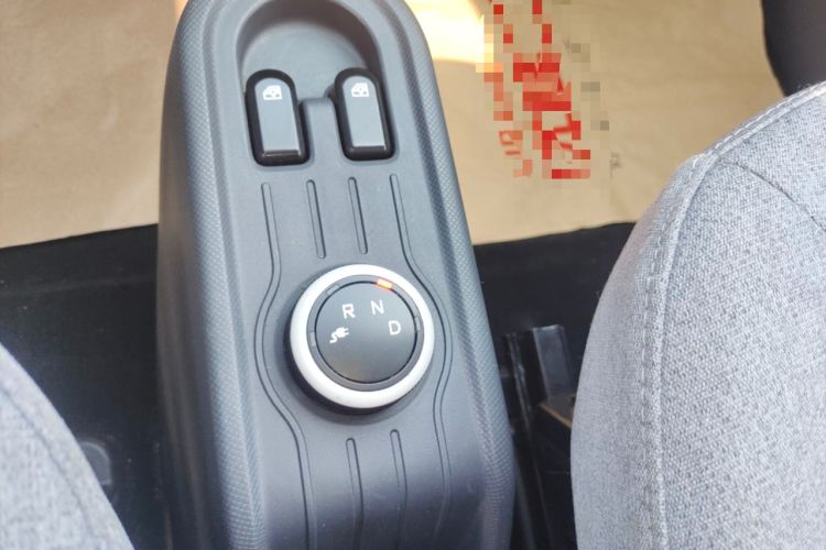 Used Wuling Hongguang MINIEV 2021 Macaron Premium Model – Lithium Iron Phosphate Gear Lever