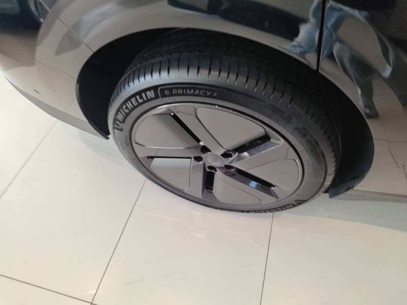 Used Li Auto i6 2025 Model Two-Wheel-Drive Standard Type — 25