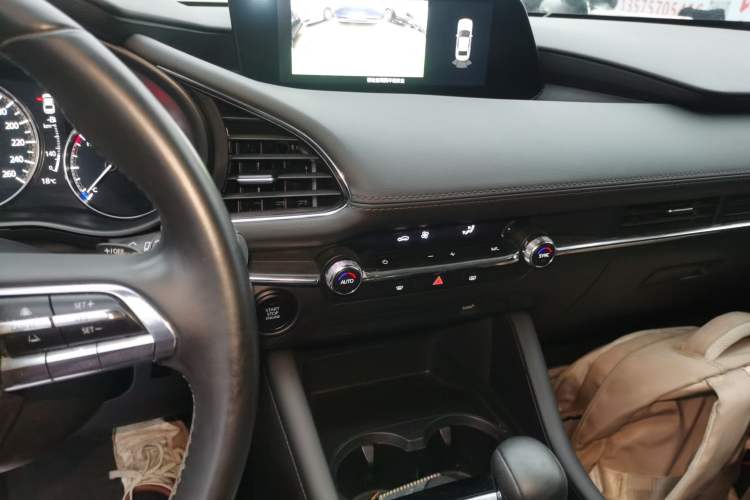 Used Mazda 3 Axela 2021 2.0L Automatic Zhi Rui Edition
