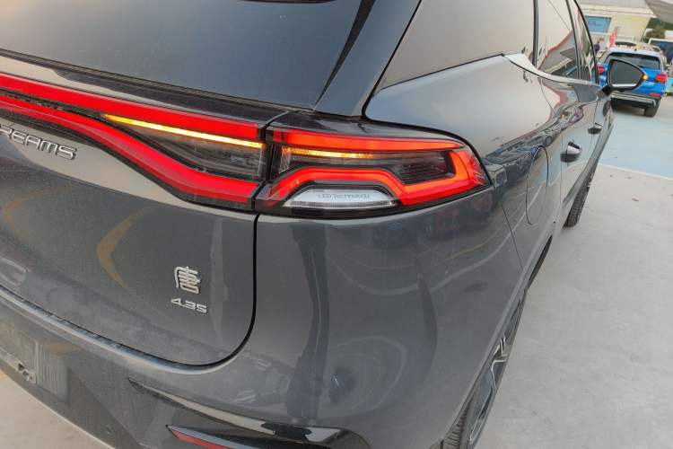 Used BYD Tang New Energy 2021 DM 2.0T Four-Wheel Drive Performance Edition Prestige Model