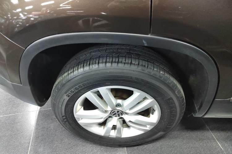 Used Volkswagen Tiguan L 2016 300TSI Automatic Two-Wheel Drive Trend Edition