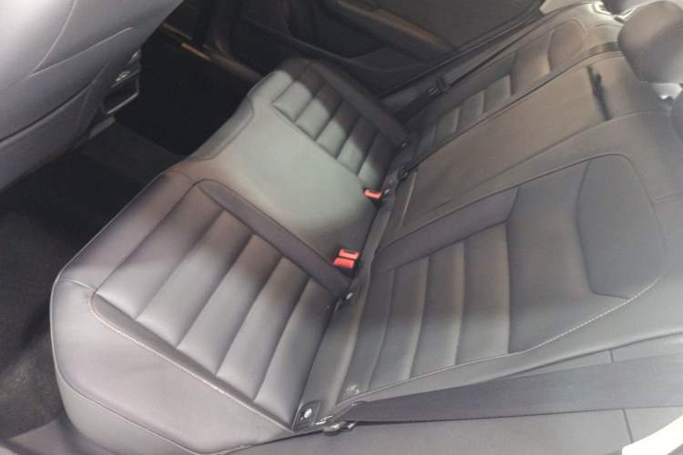 Used Volkswagen Tharu 2019 280TSI Two-Wheel Drive Comfort Edition China V Standard Left Rear Seat