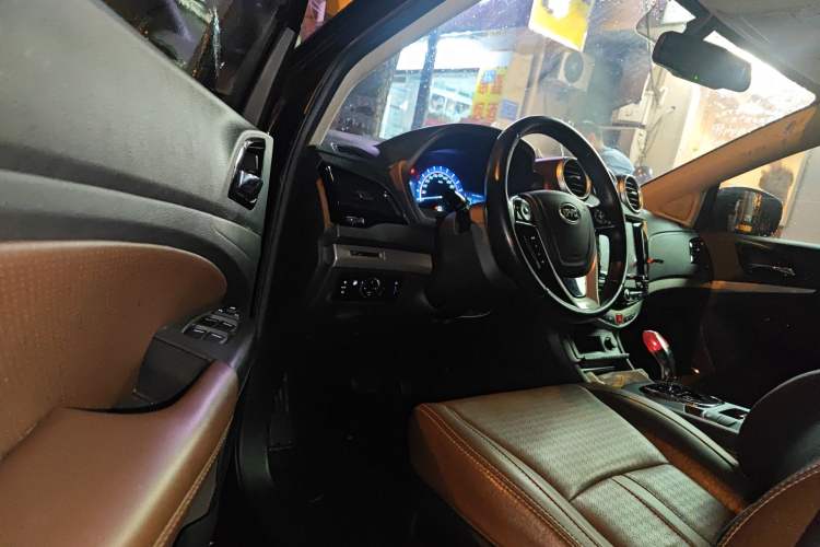 Used BYD S7 2015 2.0T Upgraded Automatic Luxury Version