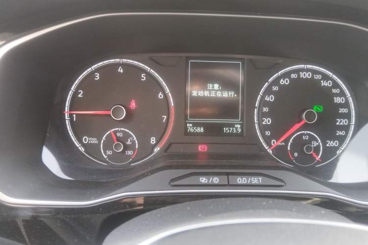 Used Jetta VS7 2021 Panda Edition 1.4T Automatic Enjoyment Model Odometer Close Up