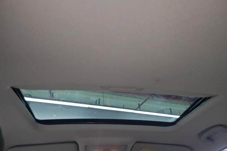 Used MG GS 2016 2.0TGI TST Luxury Edition Headliner