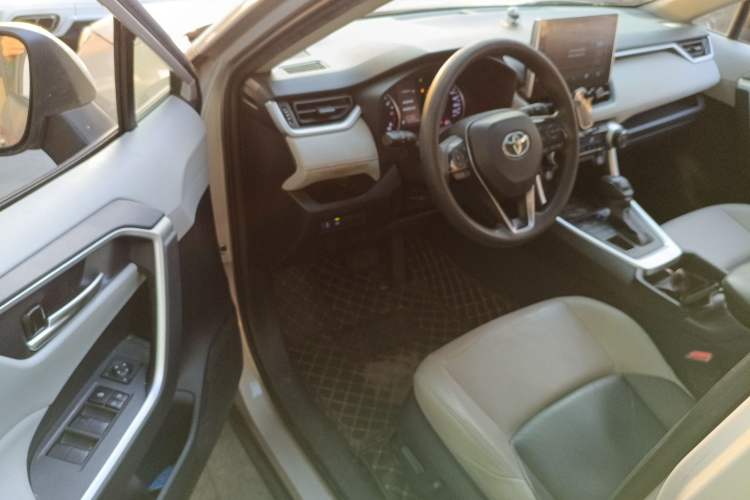 Used Toyota Wildlander 2021 2.0L CVT 4x4 Luxury Edition