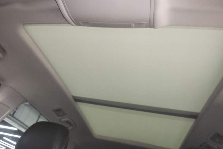 Used Volkswagen Tayron 2019 330TSI Two-Wheel Drive Luxury Model China VI Standard Headliner