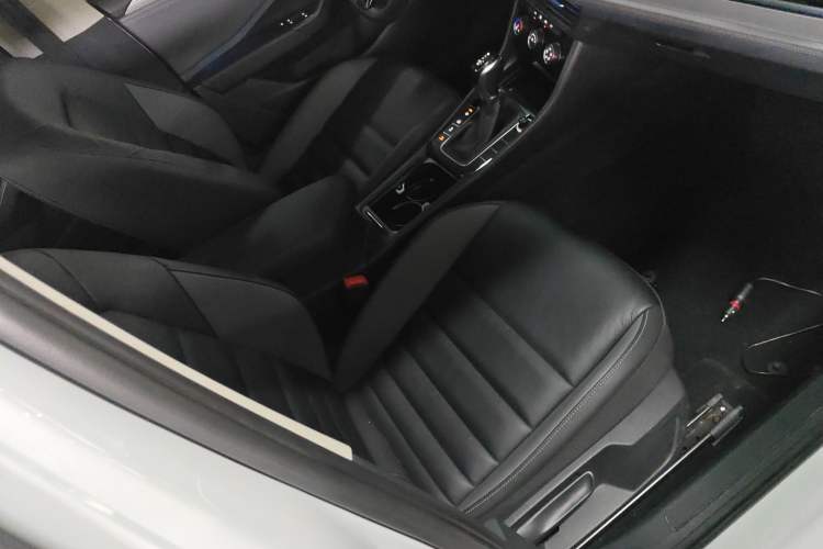 Used Volkswagen Sagitar 2021 280TSI DSG Comfort Connect Edition Right Front Seat