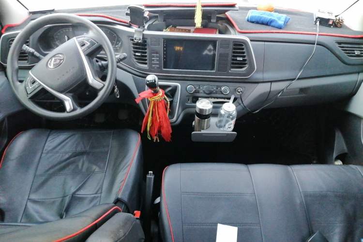 Used SAIC MAXUS Xintu V80 2024 Aotuntong 6MT Long-Wheelbase Mid-Roof Model 147 Ps 6/7/8/9-Seater