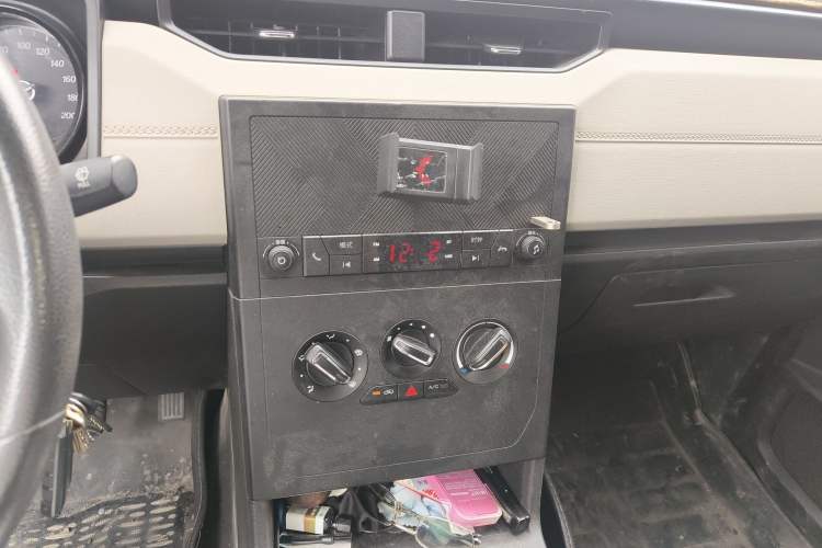 Used Wuling Hongguang PLUS 2019 1.5T Manual Comfort Version 7 Seats