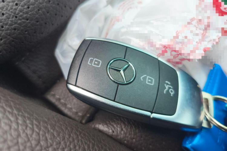 Used Mercedes-Benz GLC 2021 GLC 260 L 4MATIC Luxury Model Vehicle Key