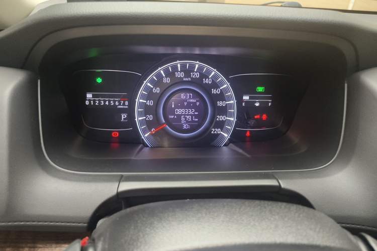 Used Honda Odyssey 2017 2.4L Smart Edition Odometer Close Up