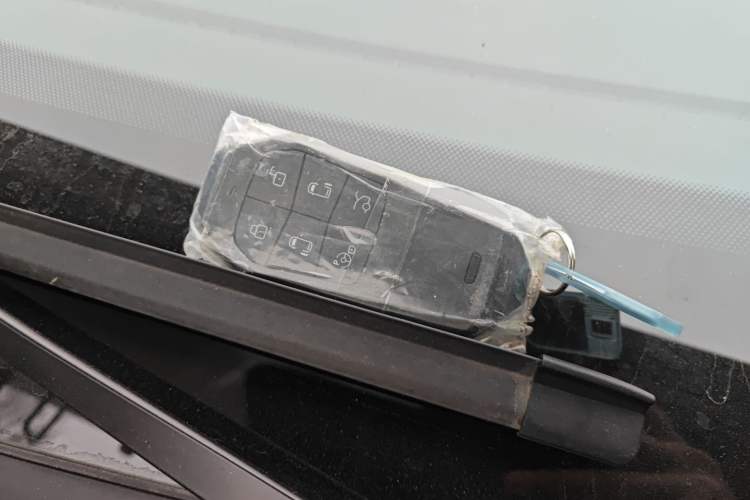 Used XPeng X9 2025 740 Ultra-Long Range Max