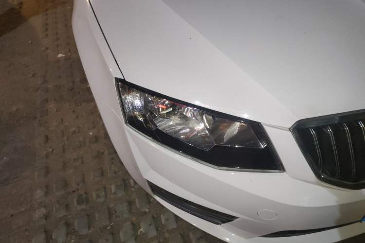 Used Skoda Octavia 2017 1.6L Automatic Smart Drive Edition
