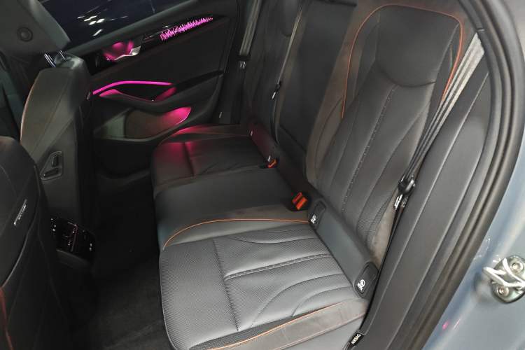 Used Volkswagen Magotan 2024 380TSI DSG Prestige Edition DaMai Package