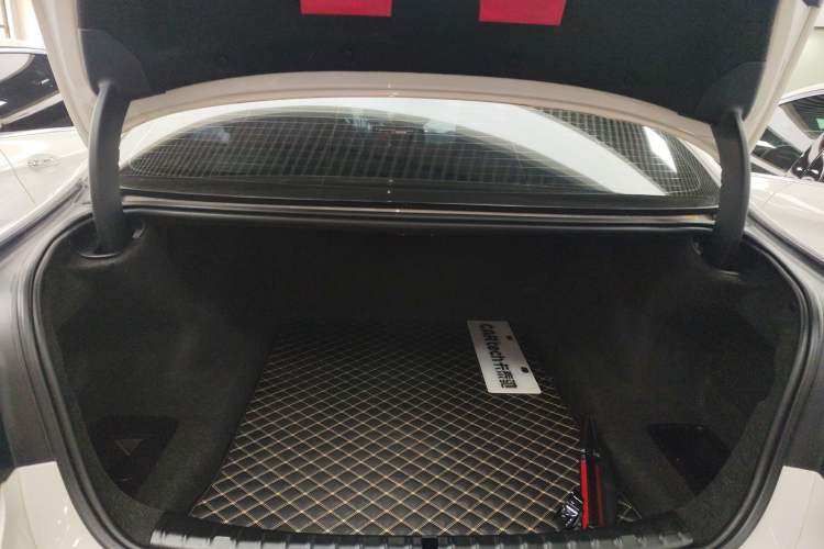 Used BMW 5 Series 2021 Restyled 530Li Luxury Edition M Sport Package Trunk