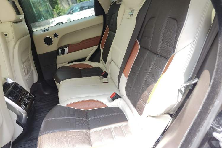 Used Land Rover Range Sport 2014 3.0 SC V6 HSE Left Rear Seat
