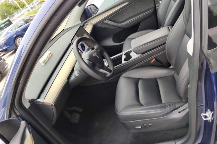 Used Tesla Model Y 2021 Standard Range Rear-Wheel Drive Version