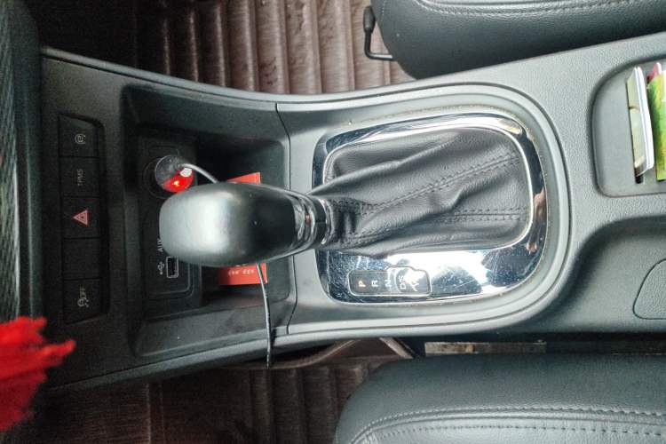 Used Roewe 360 2015 20T TST Deluxe Edition
