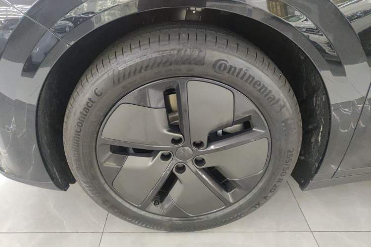 Used Li Auto i8 2025 Model Standard Version Left Front Wheel Hub