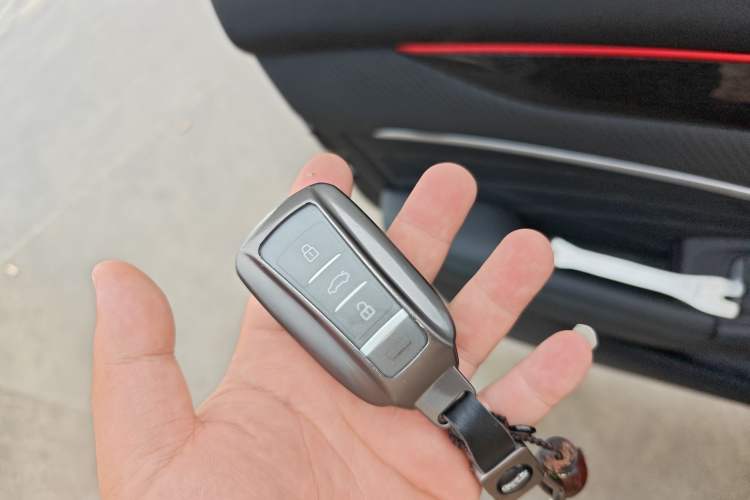 Used Dongfeng Aeolus Yixuan MAX 2021 1.5T Ultra-Stylish Trendsetter Edition