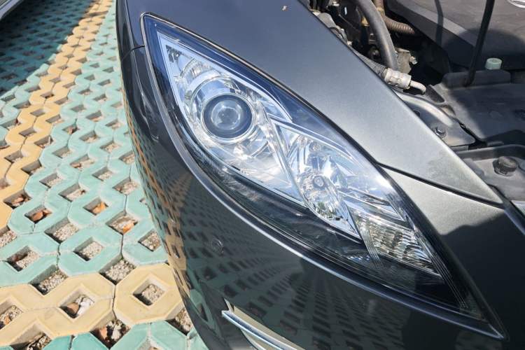 Used Mazda 6 2010 2.0L Automatic Luxury Edition Right Front Headlight