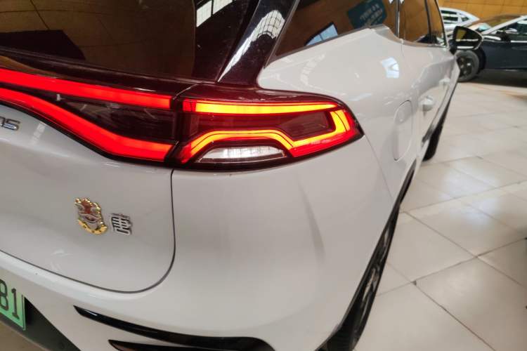 Used BYD Tang New Energy 2023 DM-i Champion Edition 112KM Prestige Model Right Rear Taillight