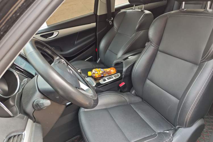 Used Zotye SR7 2016 1.5T Manual Cube Heart Edition China IV Standard