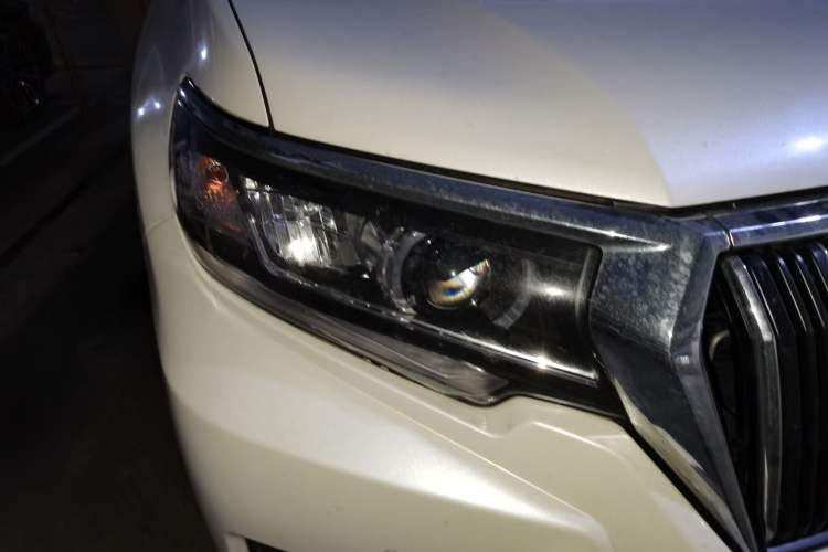 Used Toyota Prado 2018 3.5L Automatic TX Right Front Headlight