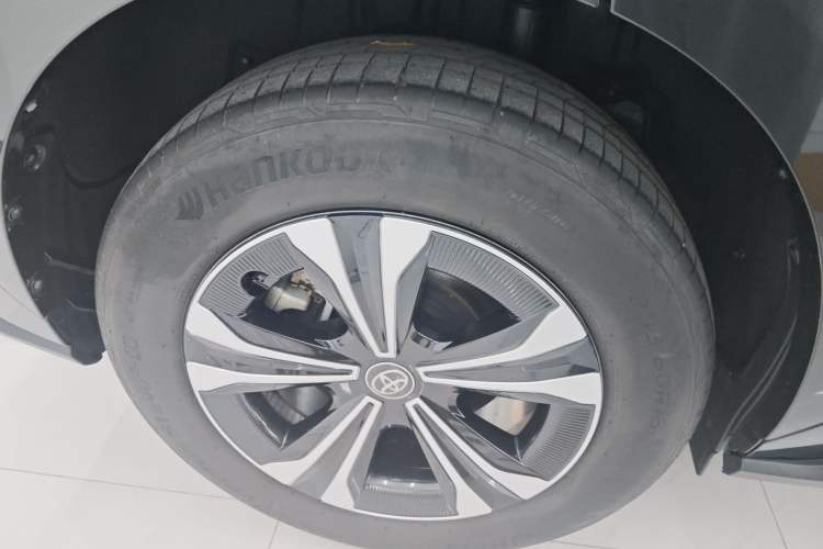 Used Toyota FAW bZ4X 2022 Four-Wheel-Drive High-Performance PRO Edition Right Rear Wheel Hub