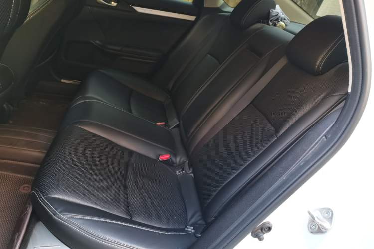 Used Honda Civic 2016 220TURBO CVT Luxury Edition
