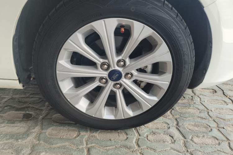 Used Ford Escort 2017 Happiness Edition 1.5L Automatic Fashion Version
