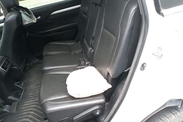 Used Toyota Highlander 2015 2.0T Four-Wheel Drive Luxury Edition 7-Seater