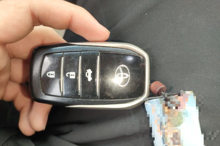 Used Toyota Prado 2017 2.7L Parallel Import
