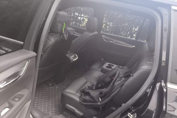 Used Cadillac XT6 2020 28T Seven-Seater Fashion Edition Left Rear Seat