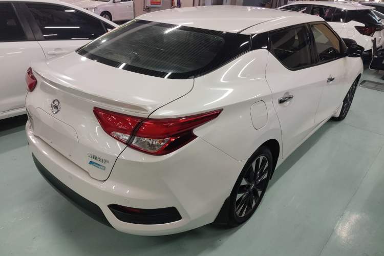 Used Nissan Lannia 2016 1.6L CVT Smart Cool Edition Rear Right 45 Deg