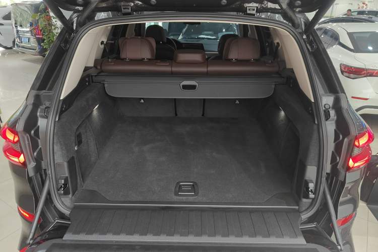 Used BMW X5 2022 Restyled xDrive 30Li M Sport Package
