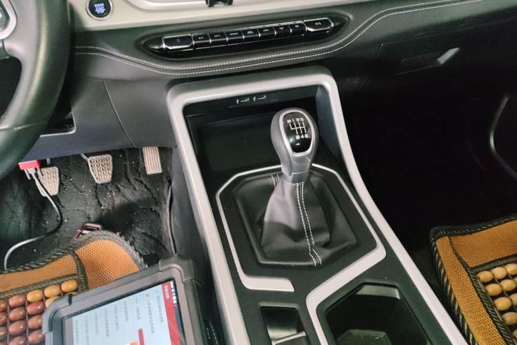 Used Geely Auto Vision X6 2020 1.4T Manual Luxury Model
