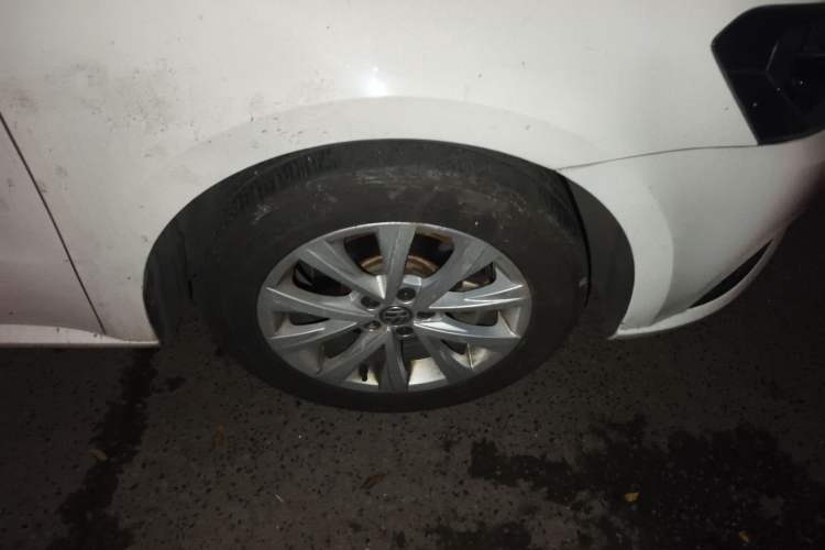 Used Volkswagen Lavida 2017 1.6L Automatic Comfort Edition
