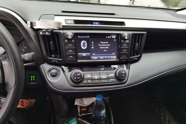 Used Toyota RAV4 2016 2.0L CVT Two-Wheel Drive Fashion Edition China V Standard