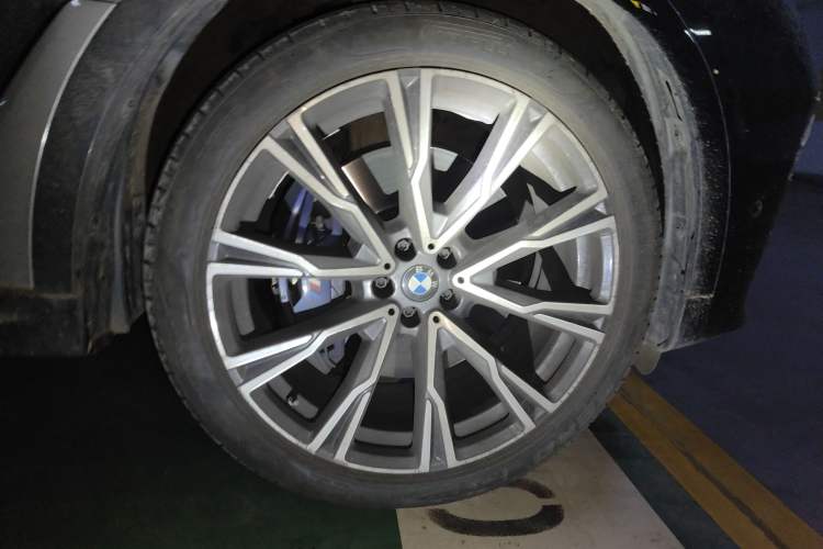 Used BMW X7 2021 xDrive40i Executive Model with M Sport Package
