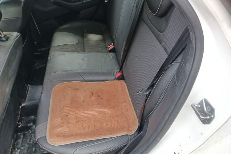 Used Ford Focus 2012 Hatchback 1.6L Automatic Fashion Edition