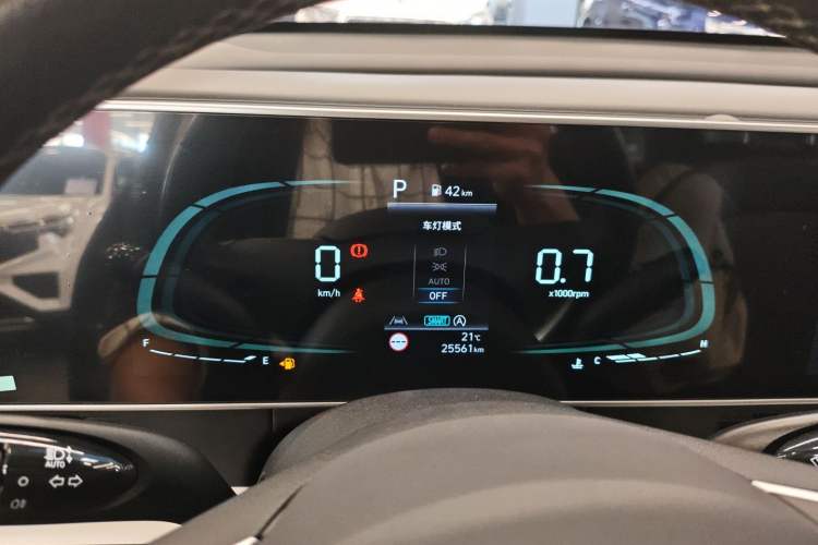 Used Hyundai ix35 2023 Musso 2.0L Deluxe Edition DLX
