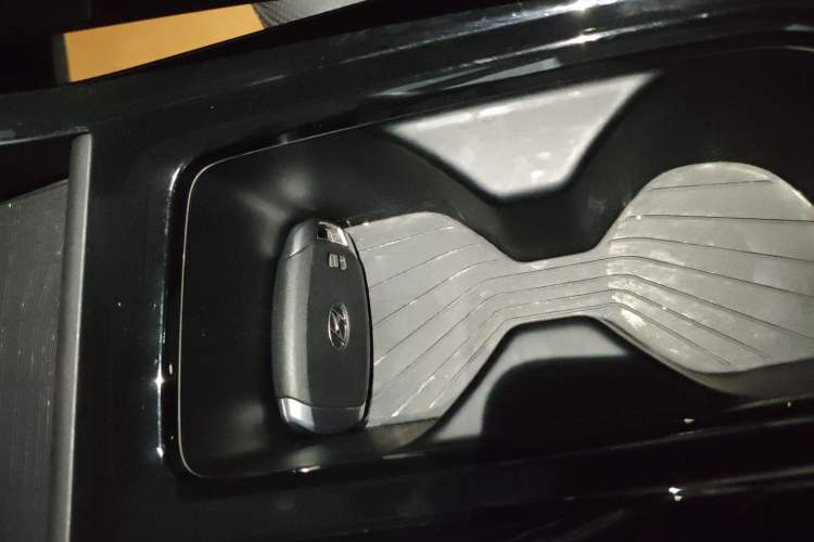 Used Hyundai Custo 2021 270TGDi Prestige LUX Vehicle Key