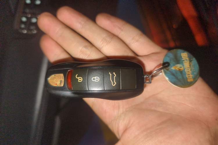 Used Porsche Cayenne 2015 Cayenne 3.0T Vehicle Key