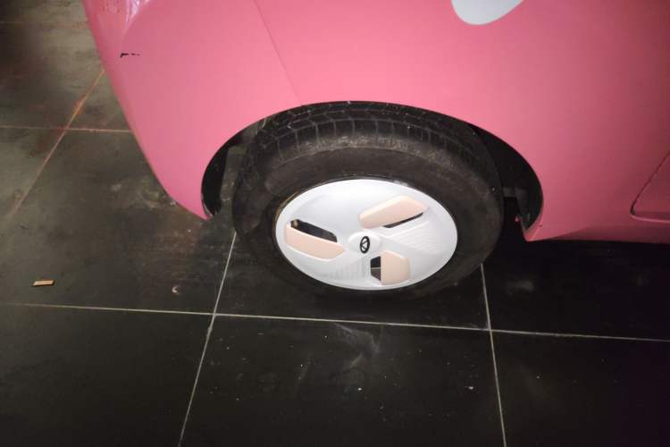 Used Chery QQ Ice Cream 2022 170km Sundae Phosphate Lithium-Ion
