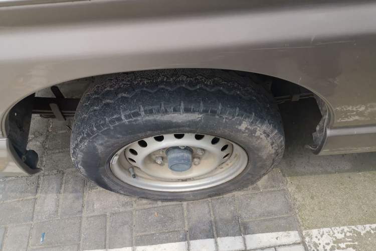 Used Jinbei Grace 2016 2.0L Express Utility Model
