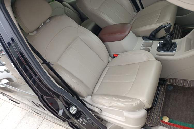 Used FORTHING Lingzhi 2020 M5L 2.0L Luxury 7-Seater