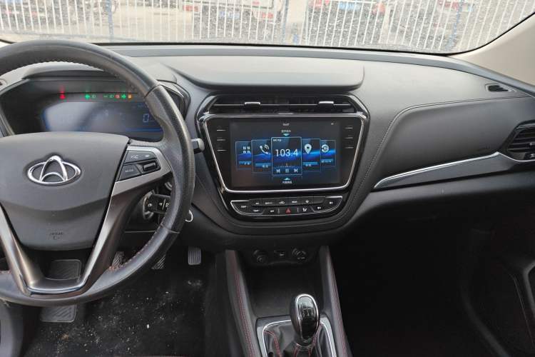 Used CHANGAN OSHAN A800 2017 1.6L Manual Comfort Model