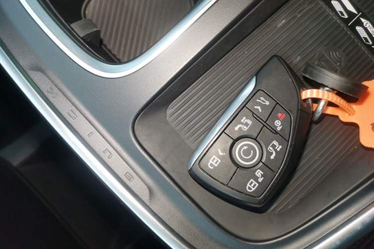 Used Buick Century 2023 2.0T Six-Seater Yinshi Edition Interior 1